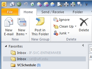 Making a folder a favorite in Outlook